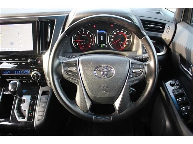 TOYOTA VELLFIRE 2020