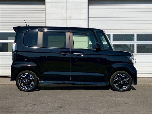 HONDA N BOX CUSTOM 4WD 2018