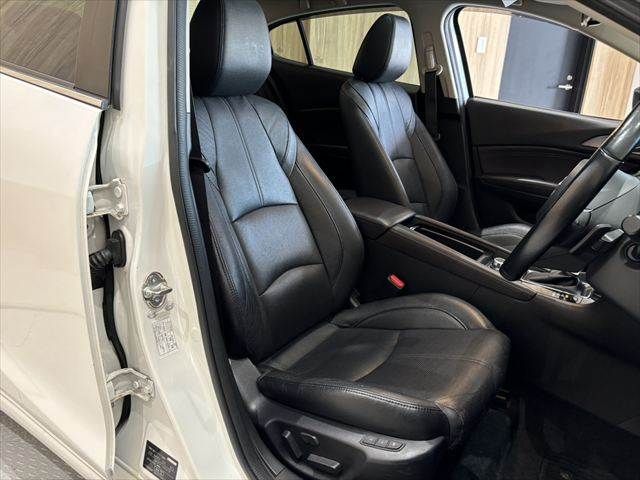 MAZDA AXELA sedan 2016