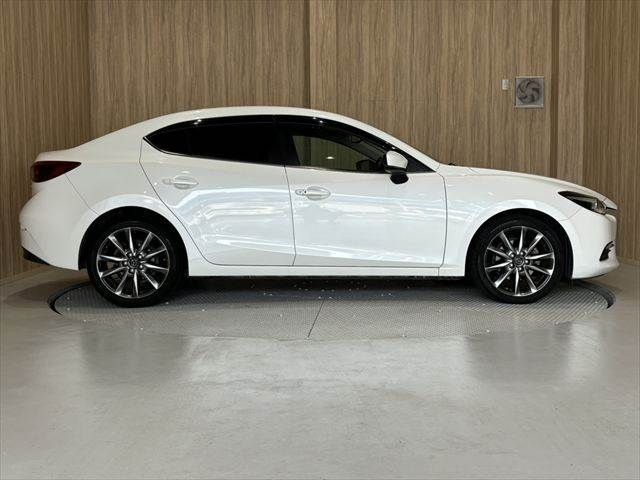 MAZDA AXELA sedan 2016