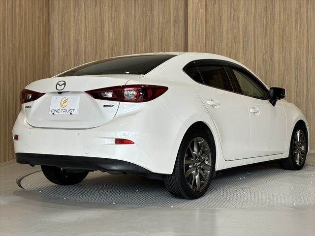 MAZDA AXELA sedan 2016