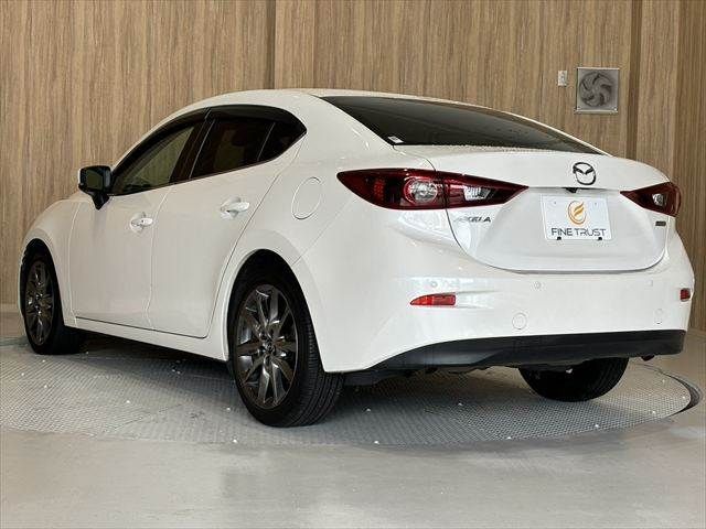 MAZDA AXELA sedan 2016