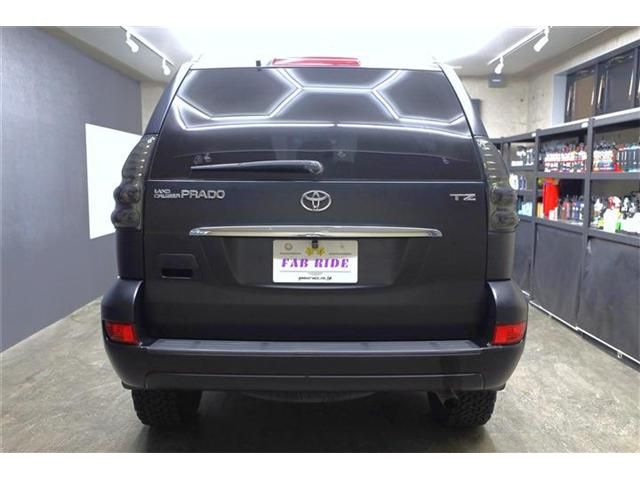 TOYOTA LANDCRUISER PRADO 2004