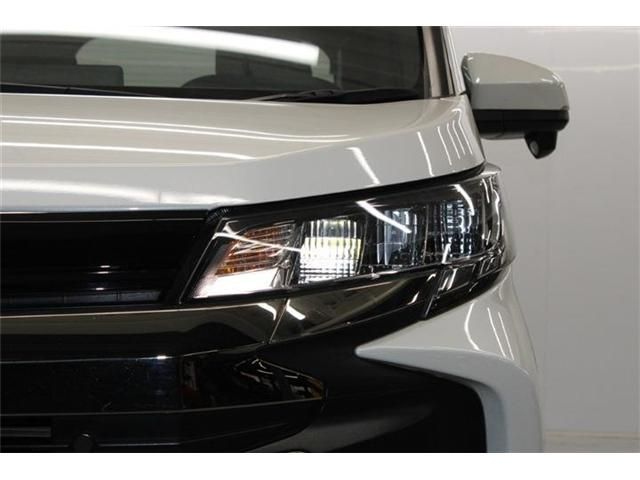 TOYOTA NOAH HYBRID 2023