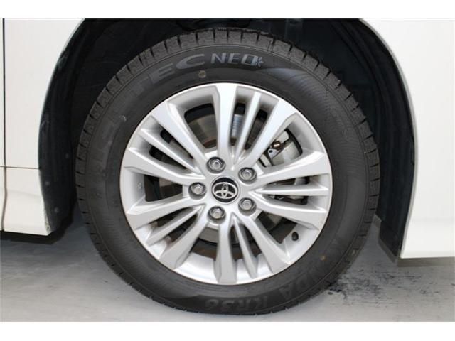 TOYOTA NOAH HYBRID 2023