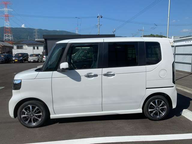 HONDA N BOX CUSTOM 2024