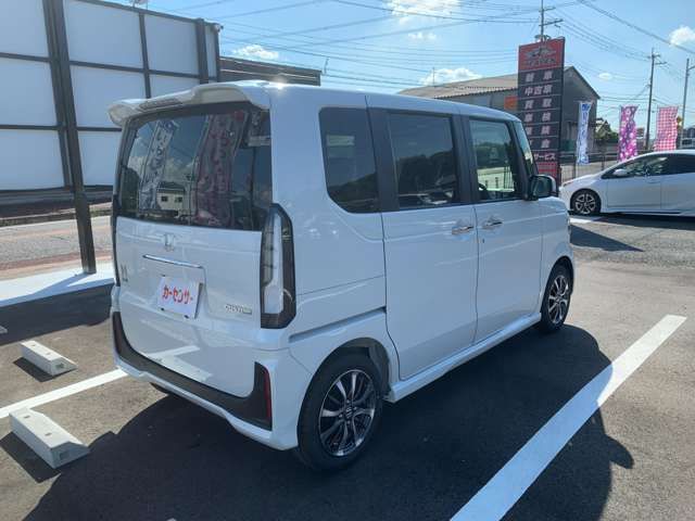 HONDA N BOX CUSTOM 2024