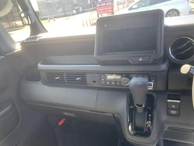 HONDA N BOX CUSTOM 2024