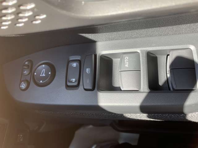 HONDA N BOX CUSTOM 2024