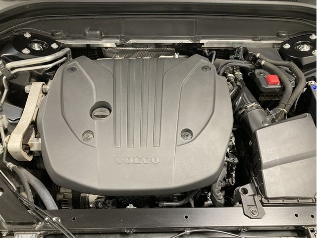 VOLVO VOLVO XC60 2023