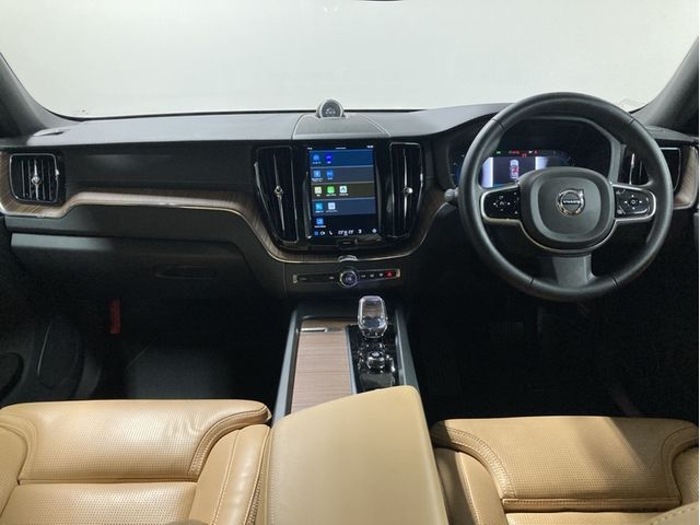 VOLVO VOLVO XC60 2023