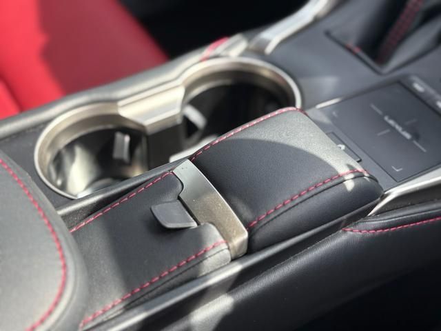 TOYOTA LEXUS NX300 2018