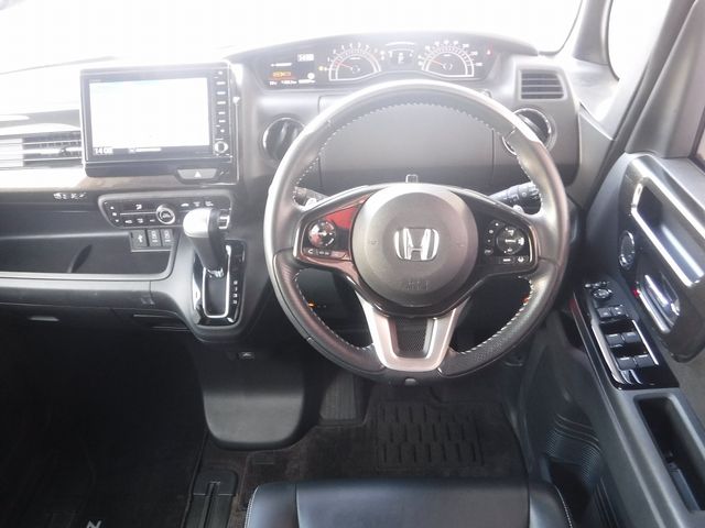 HONDA N BOX CUSTOM 4WD 2017