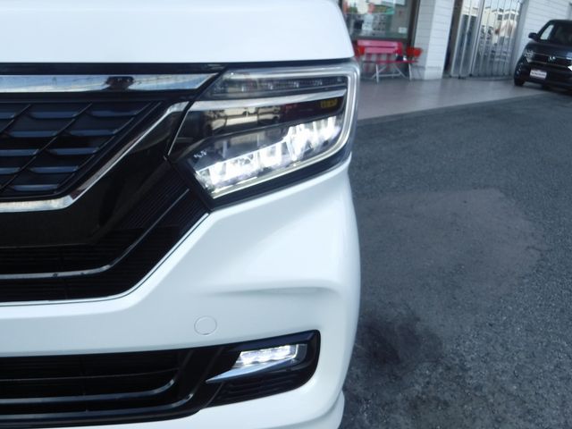 HONDA N BOX CUSTOM 4WD 2017