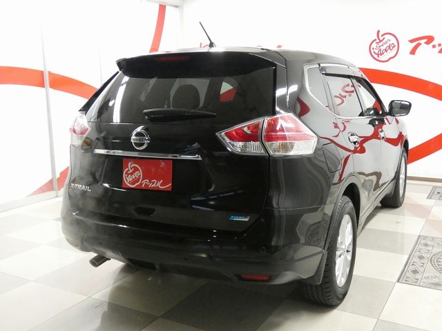 NISSAN X-TRAIL 4WD 2015