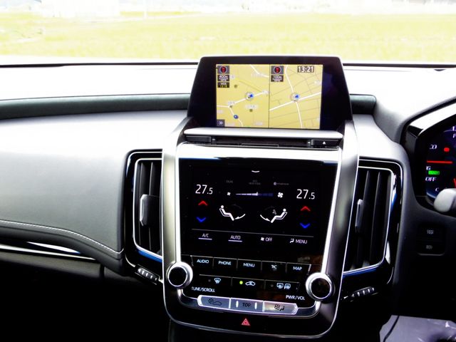 TOYOTA CROWN sedan hybrid 2019