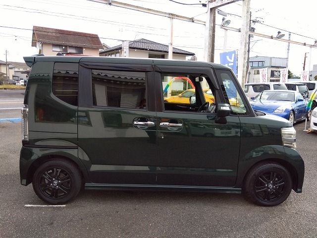 HONDA N BOX CUSTOM 2017