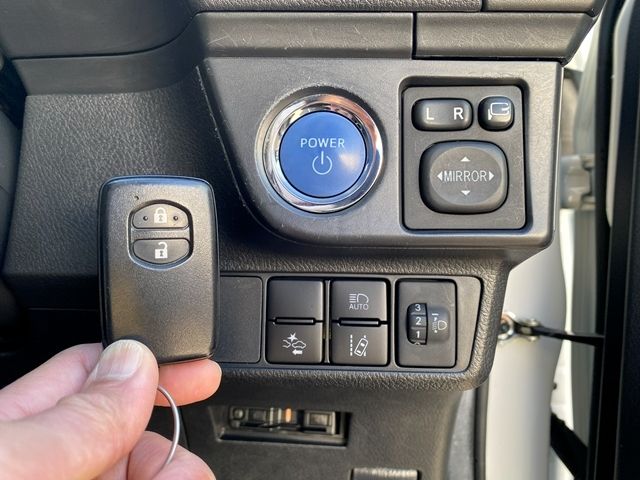 TOYOTA COROLLA FIELDER HYBRID 2020