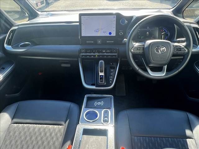 TOYOTA NOAH HYBRID 2022