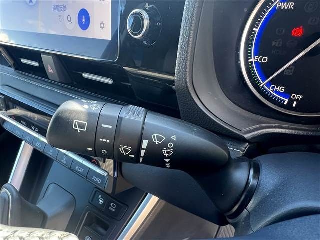 TOYOTA NOAH HYBRID 2022