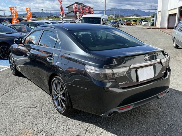 TOYOTA MARK X 2019