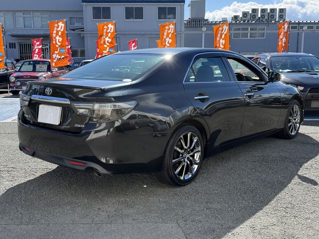 TOYOTA MARK X 2019