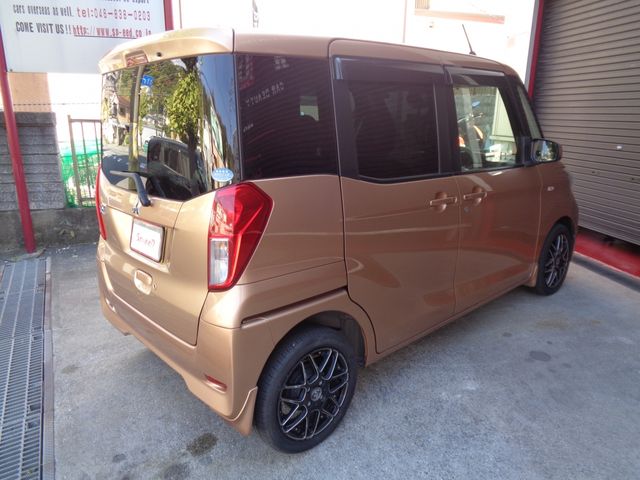 MITSUBISHI eK SPACE 2014
