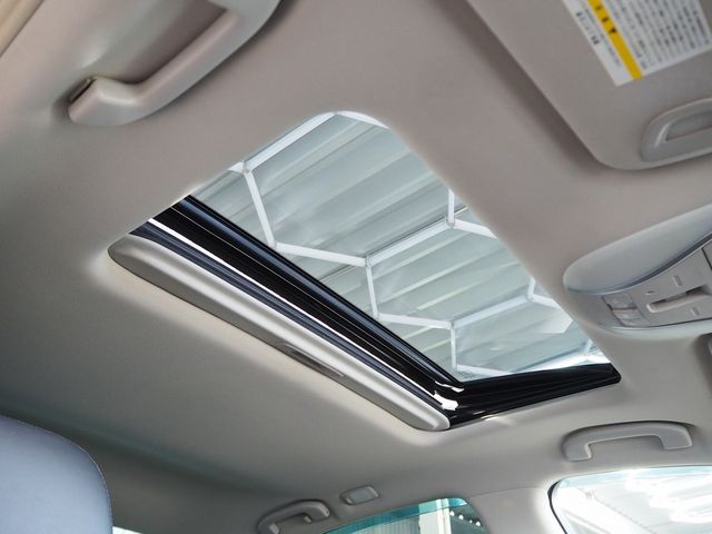 NISSAN FUGA HYBRID 2016