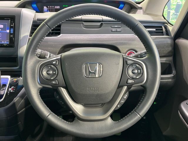 HONDA FREED HYBRID 2016