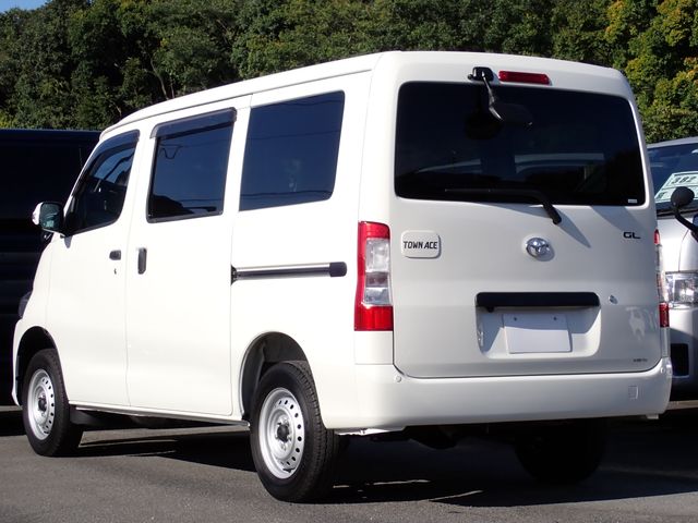 TOYOTA TOWNACE van 2WD 2023