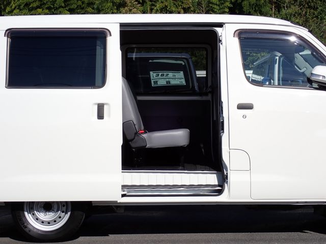 TOYOTA TOWNACE van 2WD 2023