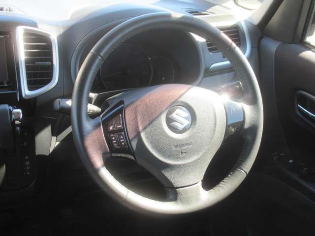 SUZUKI SOLIO BANDIT 2013