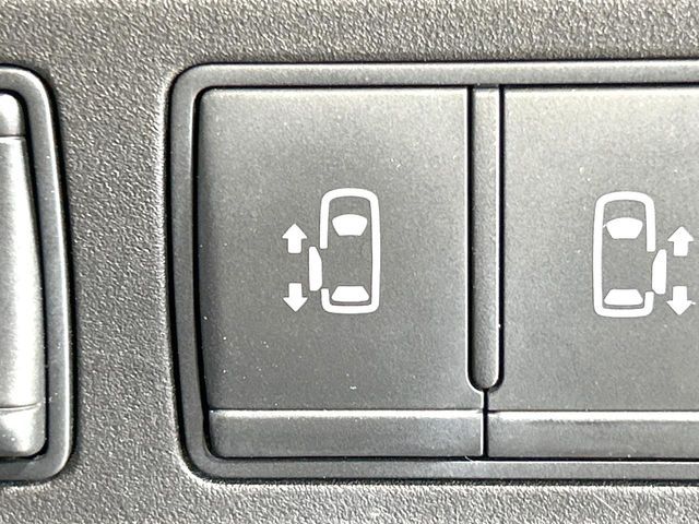 NISSAN SERENA  S-HYBRID 2017