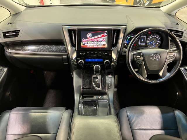 TOYOTA ALPHARD hybrid 4WD 2021