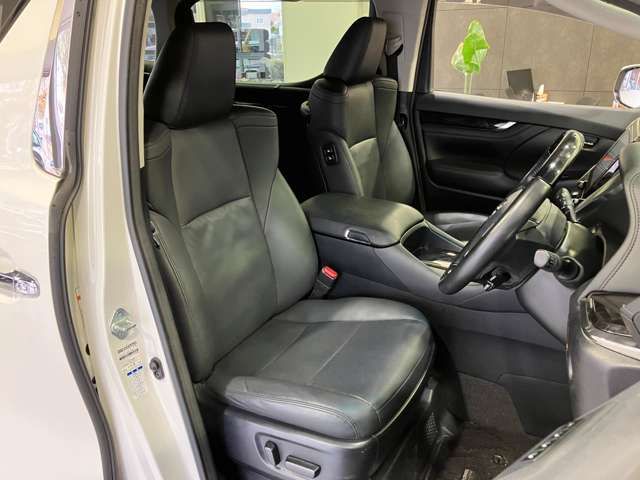 TOYOTA ALPHARD hybrid 4WD 2021