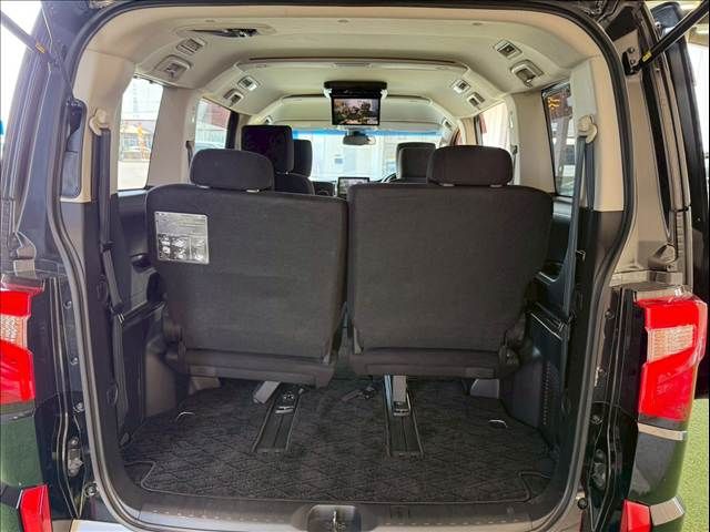 MITSUBISHI DELICA D:5 4WD 2019