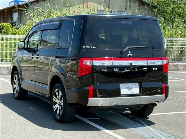 MITSUBISHI DELICA D:5 4WD 2019