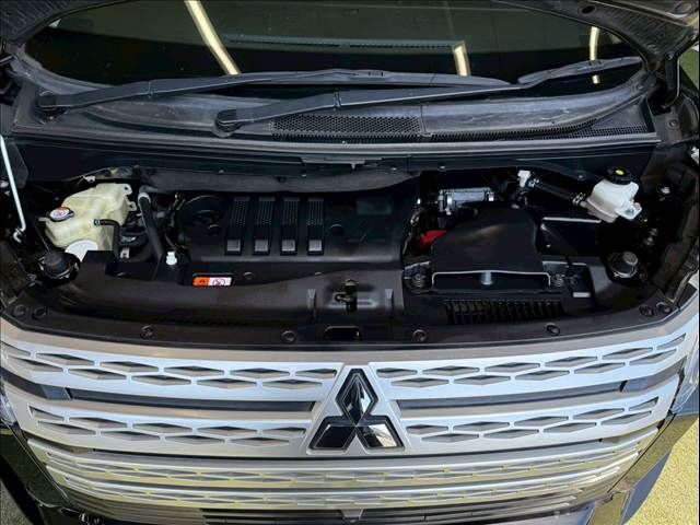 MITSUBISHI DELICA D:5 4WD 2019