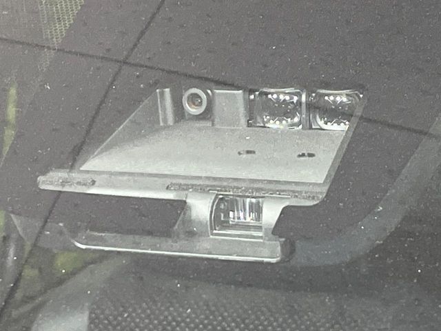 TOYOTA VOXY 4WD 2022