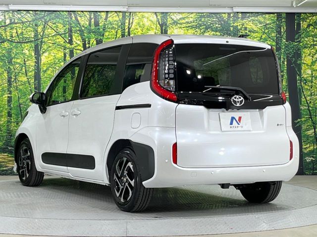 TOYOTA SIENTA HYBRID 2025