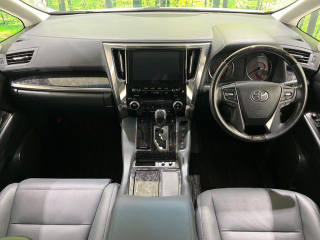 TOYOTA VELLFIRE 2021