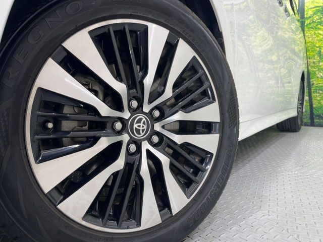 TOYOTA VELLFIRE 2021