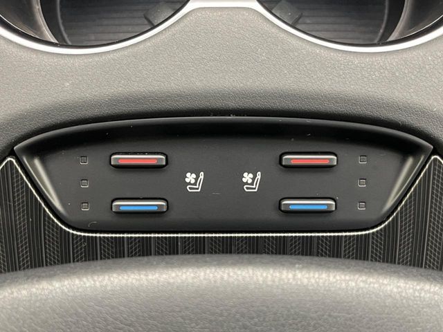 TOYOTA HARRIER HYBRID 2023