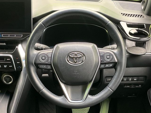 TOYOTA HARRIER HYBRID 2023