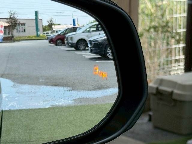 TOYOTA VOXY HYBRID 2023