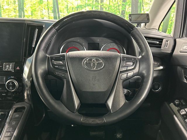 TOYOTA ALPHARD 4WD 2018