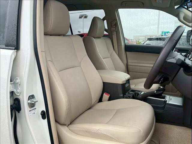 TOYOTA LANDCRUISER PRADO 2023