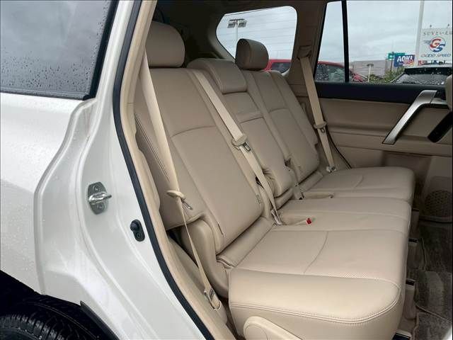 TOYOTA LANDCRUISER PRADO 2023