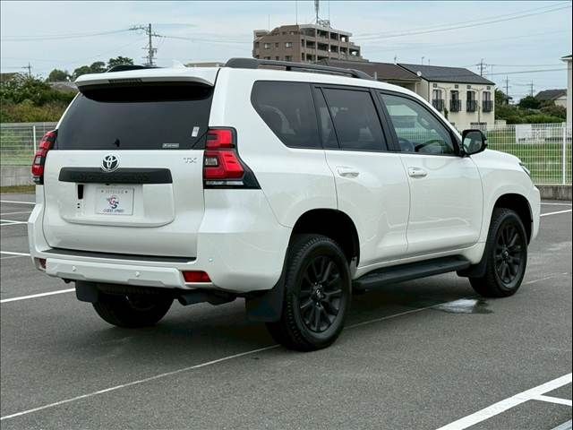 TOYOTA LANDCRUISER PRADO 2023