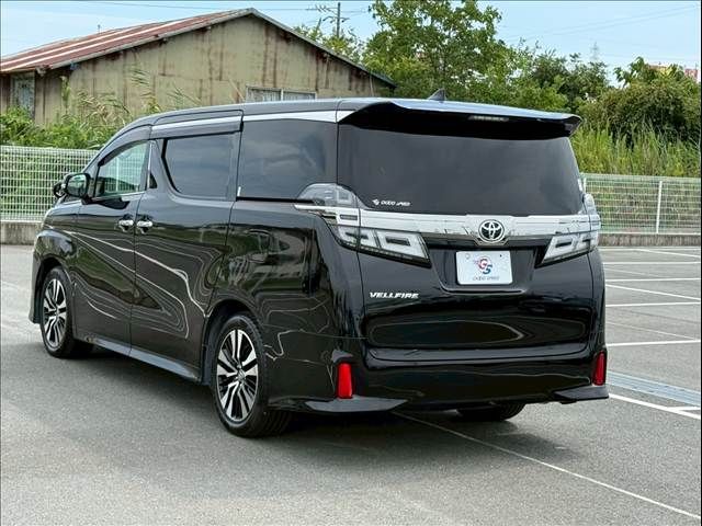 TOYOTA VELLFIRE 2020